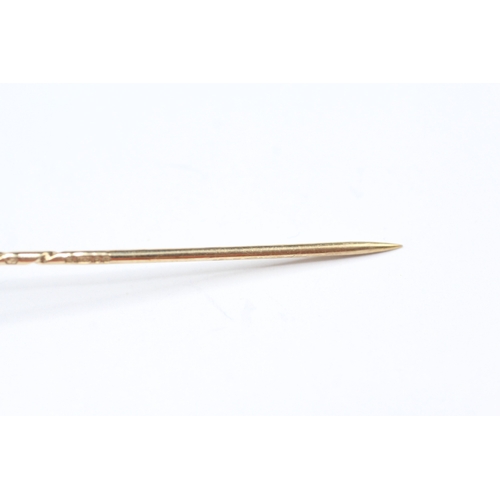 250 - 9ct gold cultured pearl and diamond halo stick pin (2.7g)