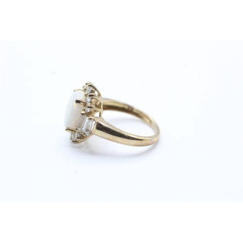 32 - 9ct gold opal and white gemstone ring (3g) Size J 1/2