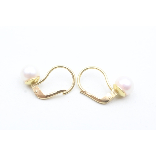 37 - 18ct gold cultured pearl set leverback earrings (2.5g)