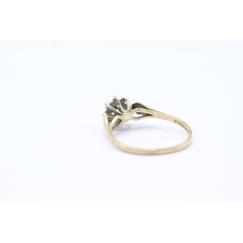 41 - 9ct gold diamond ring (1.6g) Size N