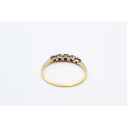 45 - 18ct gold five stone diamond ring (1.2g) Size M