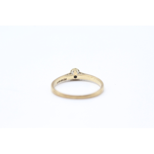 53 - 9ct gold solitaire diamond ring (1.7g) Size O