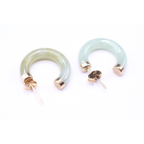 55 - 9ct gold jade half hoop stud earrings (3.4g)