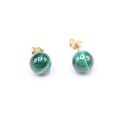 64 - 14ct gold malachite sphere stud earrings (2.6g)