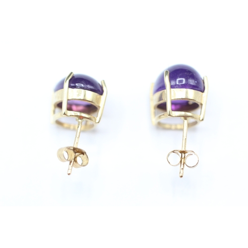 68 - 9ct gold and amethyst stud earrings (3.5g)