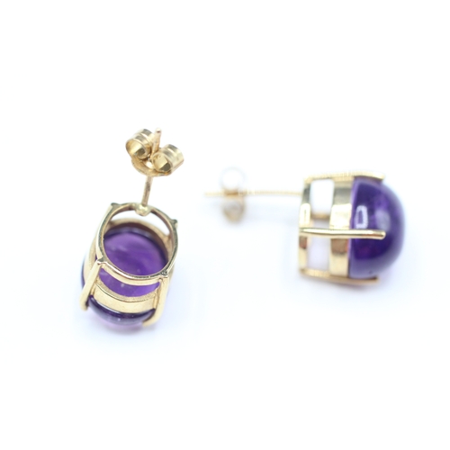 68 - 9ct gold and amethyst stud earrings (3.5g)