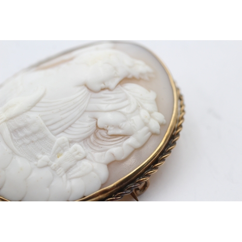 8 - 9ct gold shell cameo brooch (18.3g)