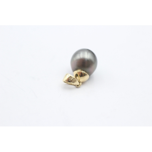 89 - 14ct gold cultured pearl pendant (2.7g)