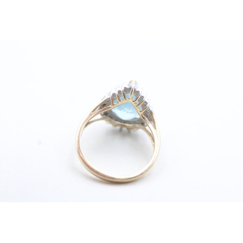 98 - 9ct gold blue gemstone and diamond pear halo ring (3.7g) Size M