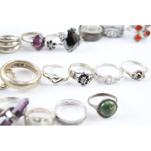 260 - Assortment of Sterling Silver Rings inc. Gemstone, Band, Cut Work 136g