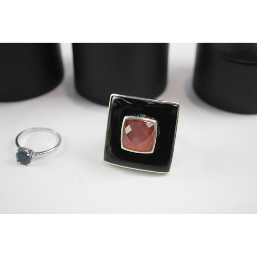 302 - Collection of Sterling Silver Gemstone Rings inc. Sapphire, Opal, Garnet x 8 45g