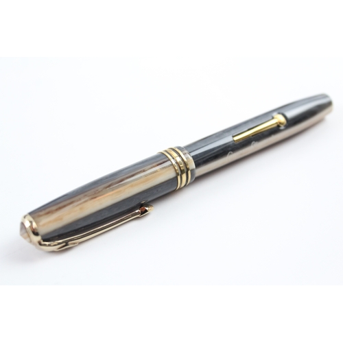 445 - LIMITED EDITION Conway Stewart 58 'Sandstone' Fountain Pen w/ 18ct NIb WRITING