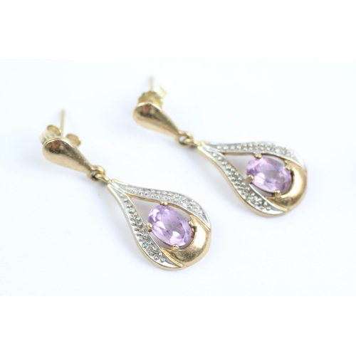 17 - 2x 9ct gold amethyst stud earrings & drop earrings