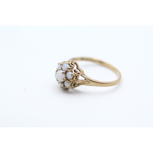 193 - 9ct gold vintage opal cluster ring (1.6g) Size K 1/2