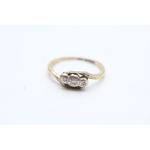 199 - 9ct gold & platinum diamond trilogy ring (1.7g) Size K