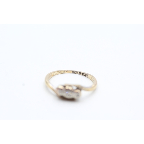 199 - 9ct gold & platinum diamond trilogy ring (1.7g) Size K