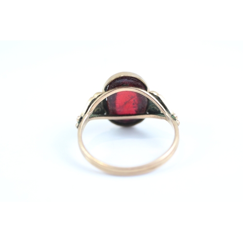 22 - 9ct gold cabochon cut red gemstone dress ring (1.8g) Size K 1/2