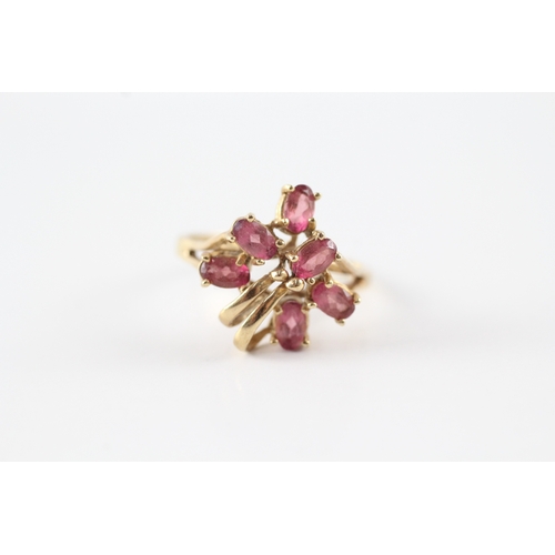 221 - 9ct gold pink gemstone dress ring (3.5g) Size S