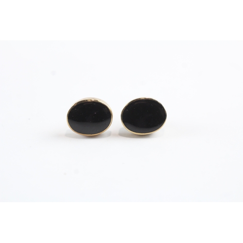 223 - 2x 9ct gold black onyx stud earrings & necklace set