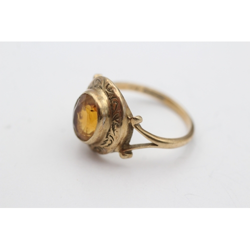 239 - 9ct gold vintage orange gemstone patterned ring (3.3g) Size Q