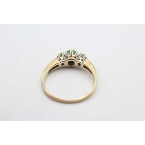 40 - 9ct gold vintage emerald & diamond dress ring (1.8g) Size M 1/2