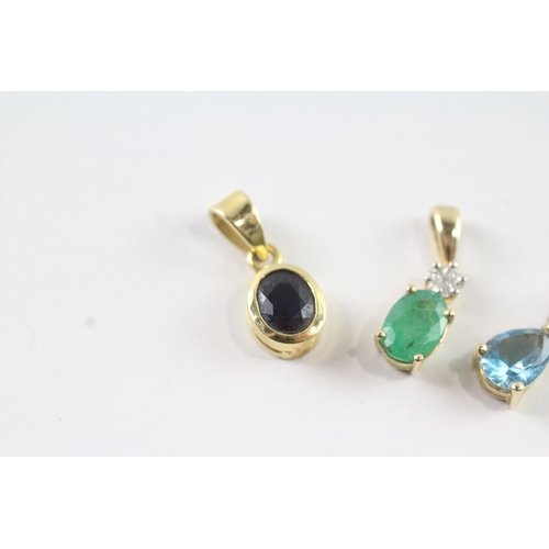 88 - 3 x 18ct gold diamond, sapphire and blue stone pendants (2.8g)