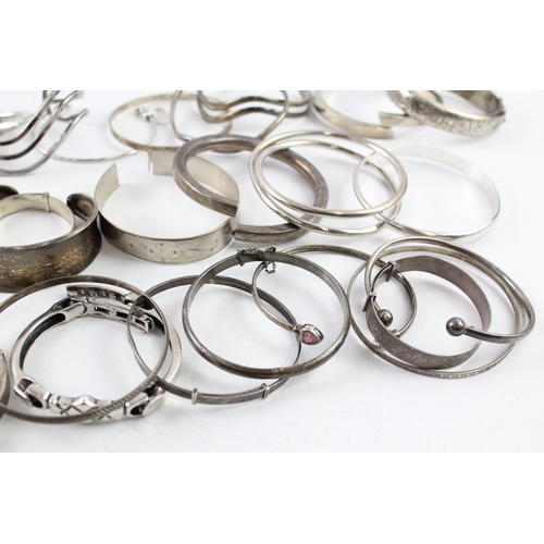 258 - Assortment of Sterling Silver Bangles inc. Etched, Vintage, Stone Set 511g