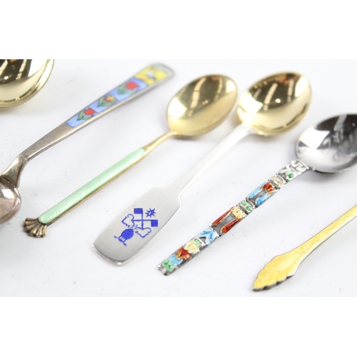 337 - 6 x Vintage Stamped .835 & .925 Sterling Silver Enamel Spoons (55g)