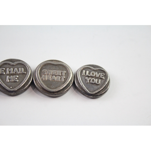 338 - 4 x Stamped .925 Sterling Silver Novelty 'Love Heart' Tokens / Trinkets (32g)