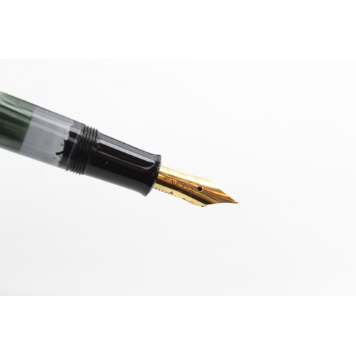 455 - Vintage Pelikan M150 Green Marble & Black Fountain Pen w/ Gold Plate Nib WRITING