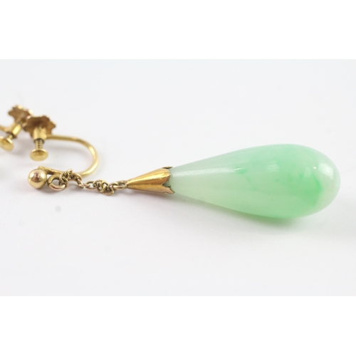 22 - 9ct gold jadeite screw back drop earrings (7.8g)