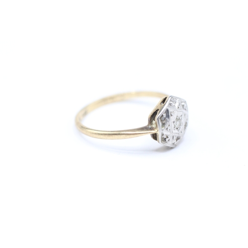 229 - 9ct gold and platinum hexagon detail diamond ring (2.1g) Size N