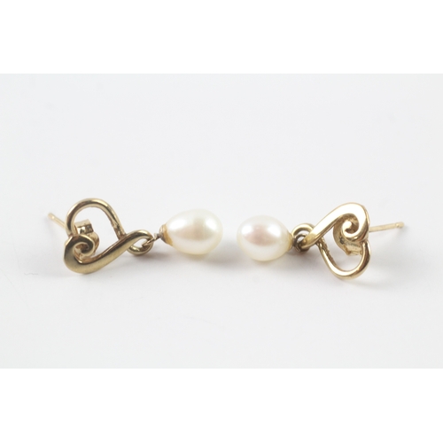 250 - 9ct gold pearl and heart detail drop stud earrings