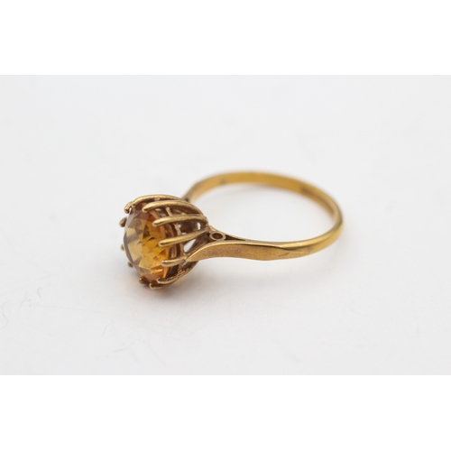 34 - 9ct gold vintage citrine dress ring (2.9g) Size P