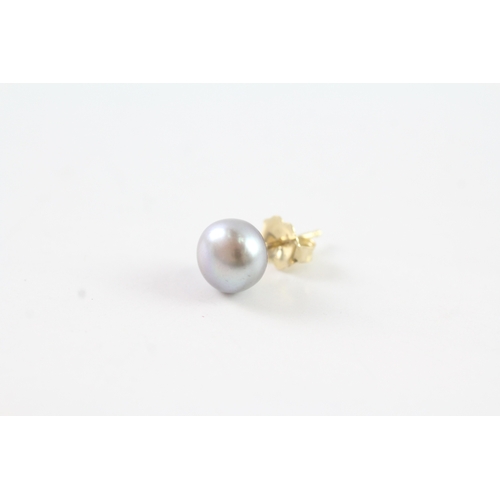 38 - 14ct gold cultured pearl stud earrings (1.4g)