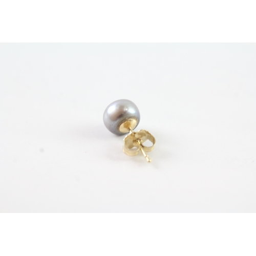 38 - 14ct gold cultured pearl stud earrings (1.4g)