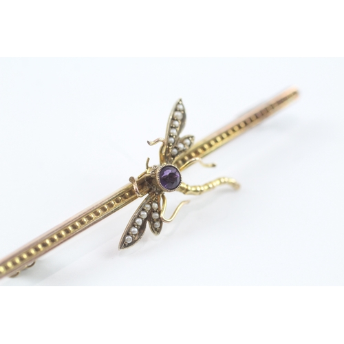 77 - 9ct gold vintage amethyst & seed pearl dragonfly bar brooch (3.5g)