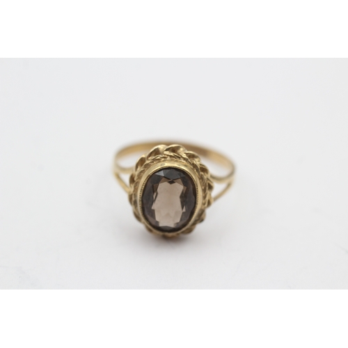 8 - 9ct gold vintage smokey quartz dress ring (2.2g) Size N