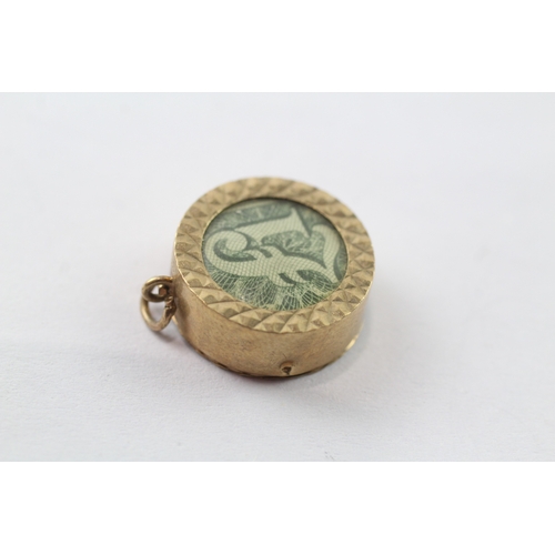 106 - 9ct gold vintage money note charm