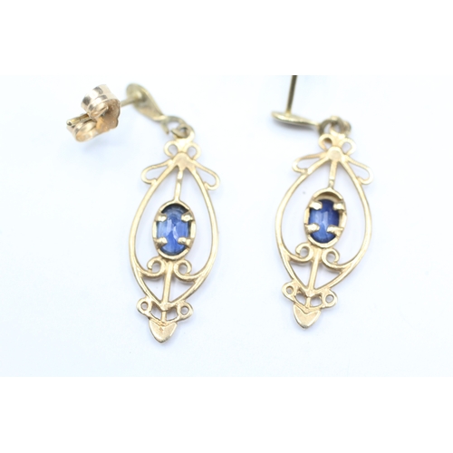 113 - 9ct gold blue gemstone drop stud earrings (1.3g)