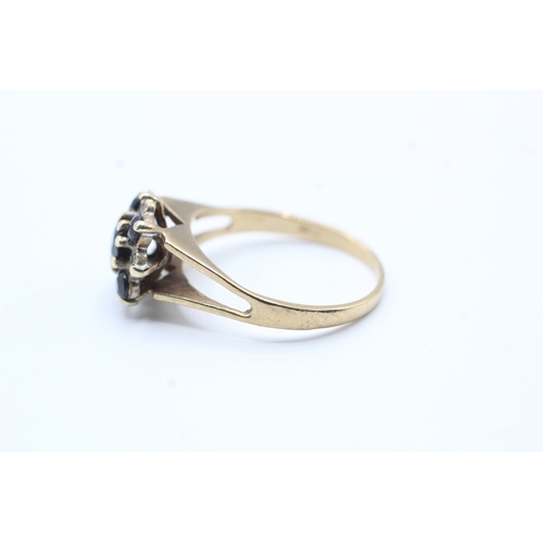 126 - 9ct gold sapphire and diamond ring (2.9g) Size P