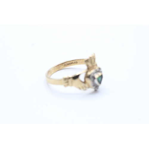 127 - 9ct gold green and white gemstone Claddagh ring (3g) Size Q