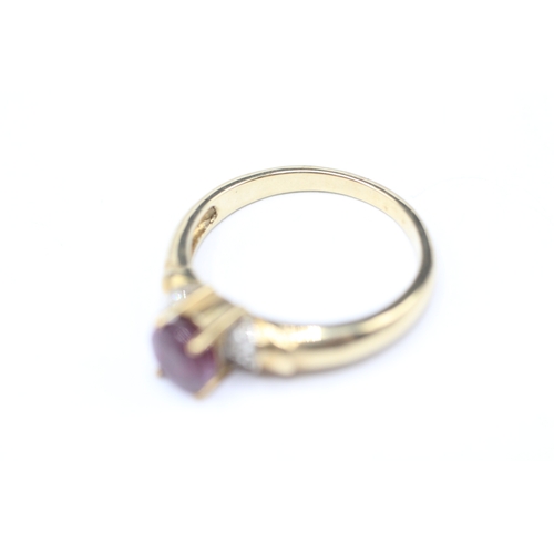 136 - 9ct gold pink gemstone and diamond ring (2.9g) Size J