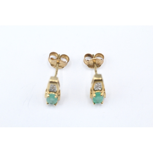 152 - 9ct gold green gemstone and diamond stud earrings (1.1g)