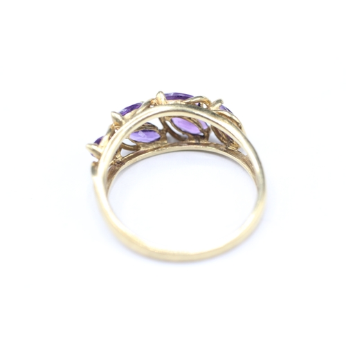 157 - 9ct gold six stone amethyst ring (2.5g) Size Q