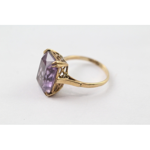 169 - 9ct gold amethyst cocktail ring (3.6g) Size M