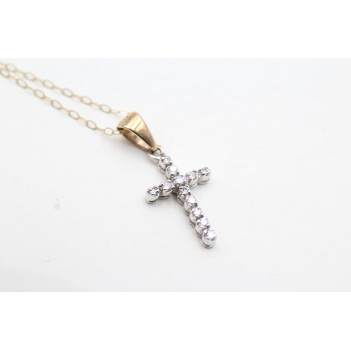 179 - 9ct gold diamond cross pendant necklace (1.3g)