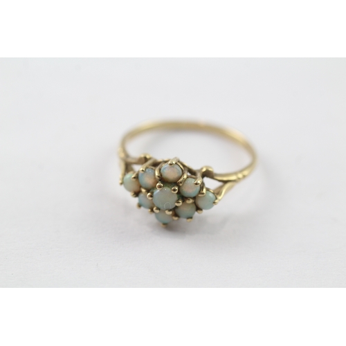 183 - 9ct gold opal cluster ring (1.9g) Size P