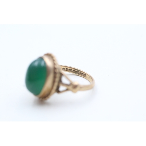 184 - 9ct gold cabochon cut green gemstone dress ring Size I 1/2