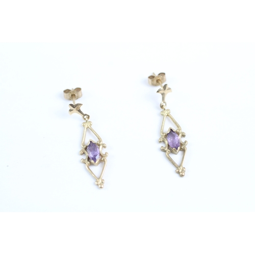 19 - 9ct gold amethyst drop earrings (1.1g)